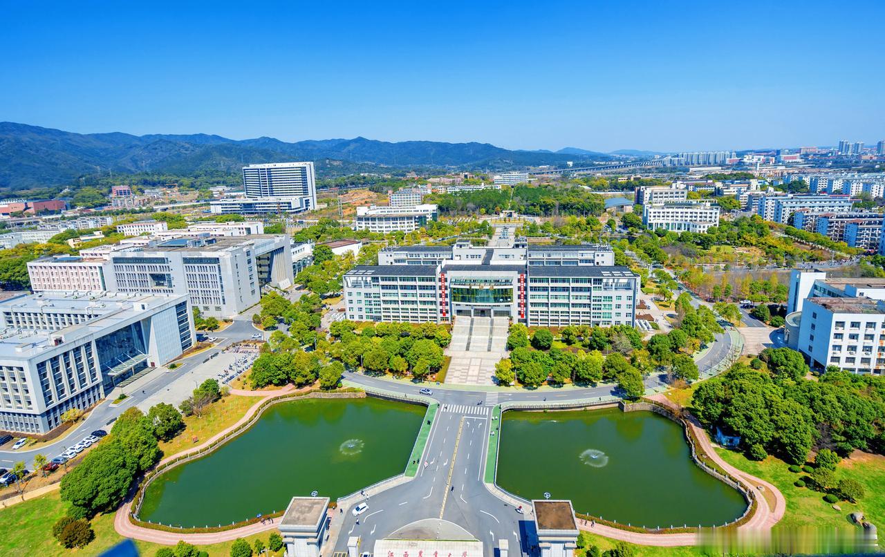 百廿载巍巍学府硕果飘香，双甲子薪火相传再创辉煌。欣闻@江西农业大学 迎来建校12