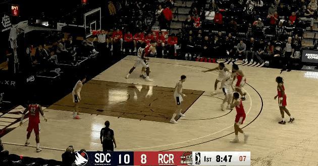 降维打击！杨瀚森打G联赛太轻松！在今天NBA发展联盟G联赛撕裂之城混音对阵圣地亚