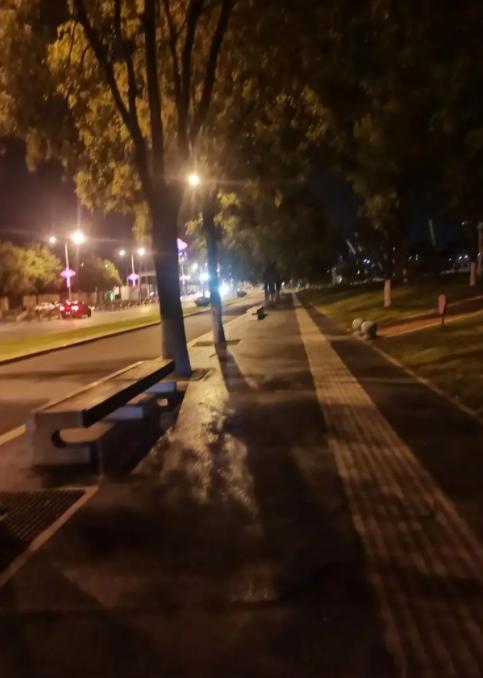 深夜，我站在前夫家的门口，做了一个决定...


我站在前夫家门口，不知道该如何