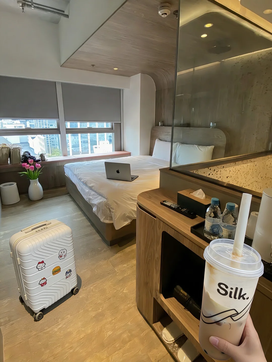 📍香港！尖沙咀！300💰俩人！刚退房！！