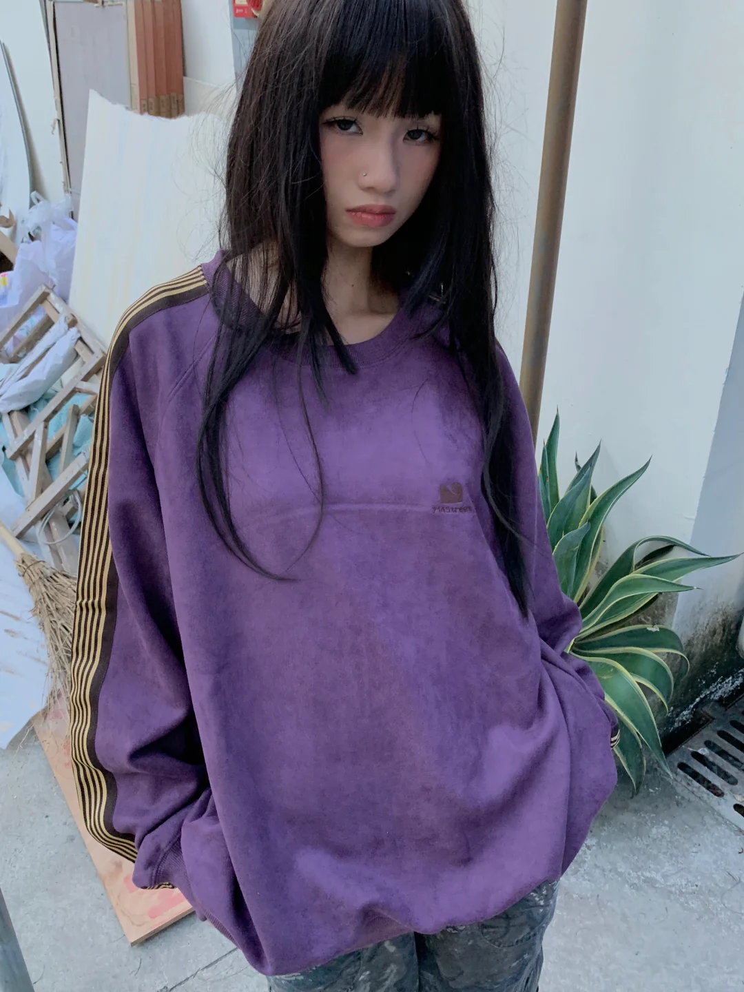 ootd每日穿搭 我现在p图：把瘦脸拉满，把眼睛拉到最大，再p个妆