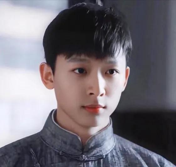 因为张晚意，张杰又火了！
 
今年暑假，最大的福利非古偶剧《长相思》莫属，没想到