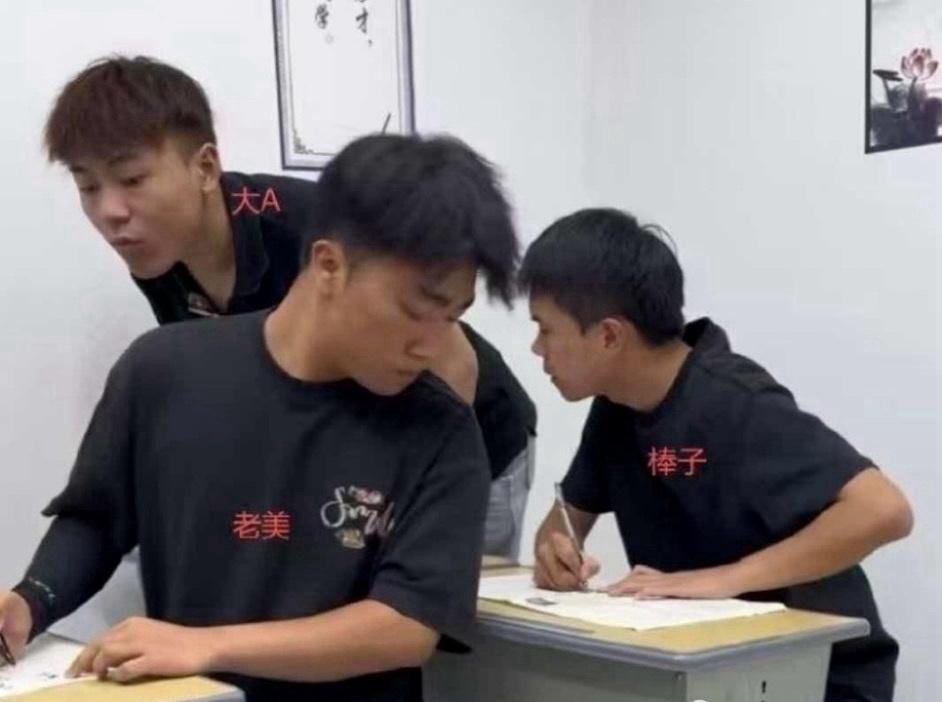 股票的本质就是低买高卖，进行收割，纯吃息老除外，近段时间见识到资本市场消息的恐怖