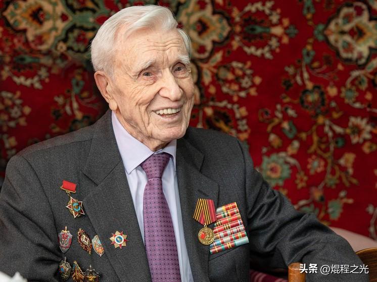 头条   人物
百岁间谍瓦西里·格洛托夫，传奇人生终解密！

2026年3月3日