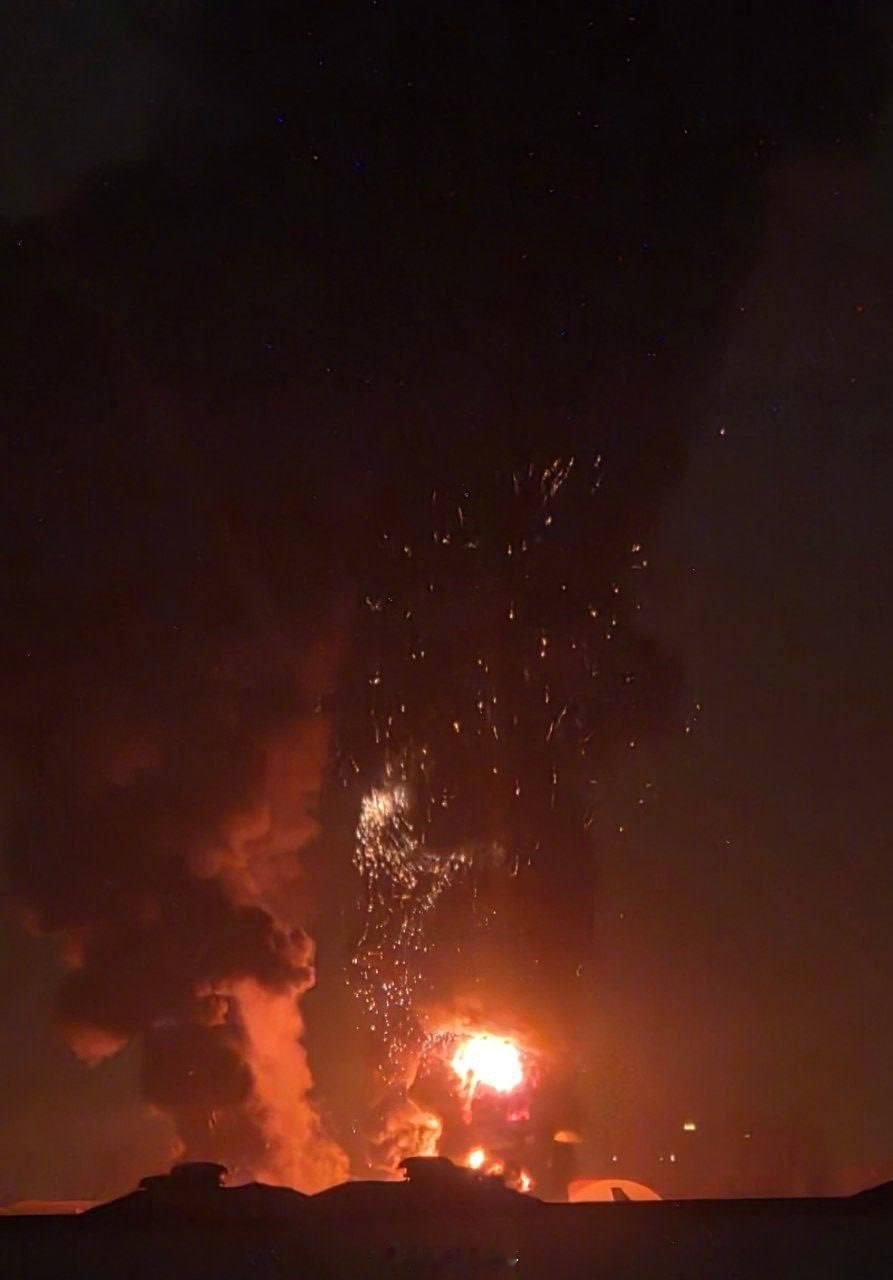 据以色列媒体报道，以色列国防军空军称在其飞机连夜对德黑兰梅赫拉巴德国际机场发动空