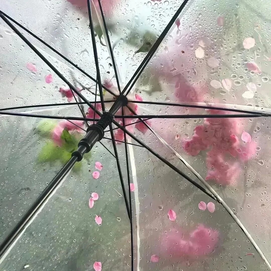 夏乃声音的季节，有雨打，有雷响，蛙声、鸟鸣及蝉唱。蝉声足以代表夏，故夏天像一首绝