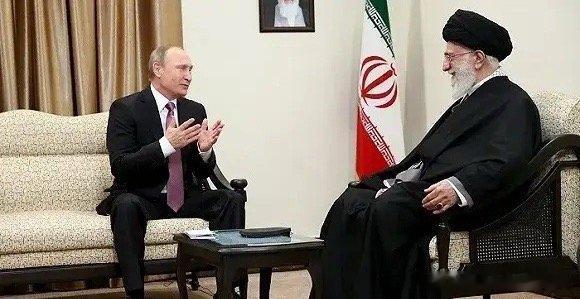 普京与小哈梅内伊将举行首次会晤？有个前提条件根据俄新社25日的报道，伊朗驻俄罗斯