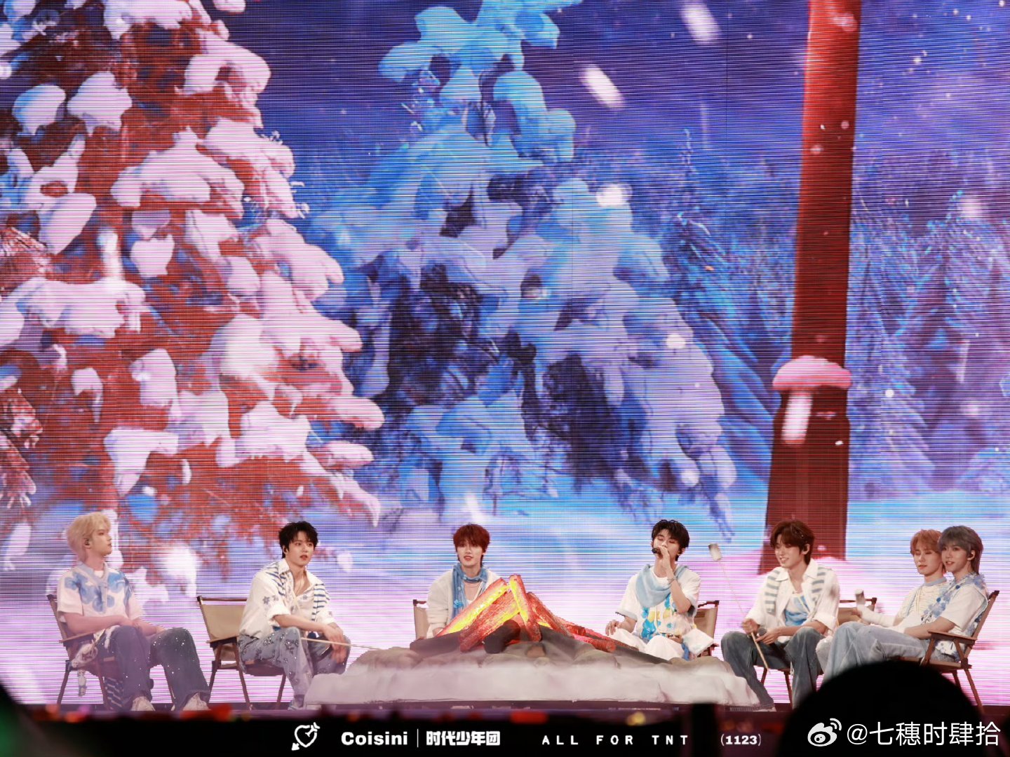 时代少年团 🍿时代少年团演唱会应援法 🍿时代少年团永远在一起 🍿  "月色
