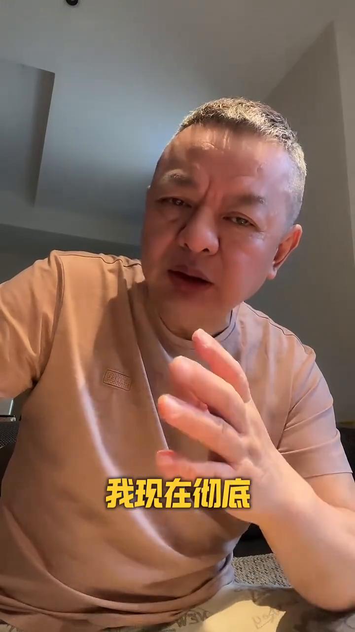 幸福是什么？
告诉大家一个不能接受的秘密：我过去从来都不信，现在我信了，我现在彻