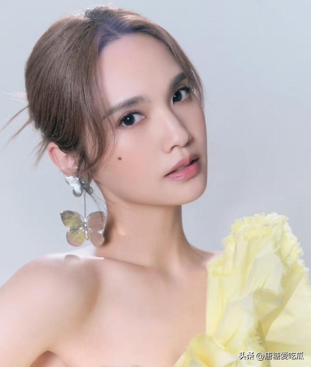 今天最心痛的应该是杨丞琳
她真的劝不住
也不用劝，看到李荣浩正面撕单依纯就知道他