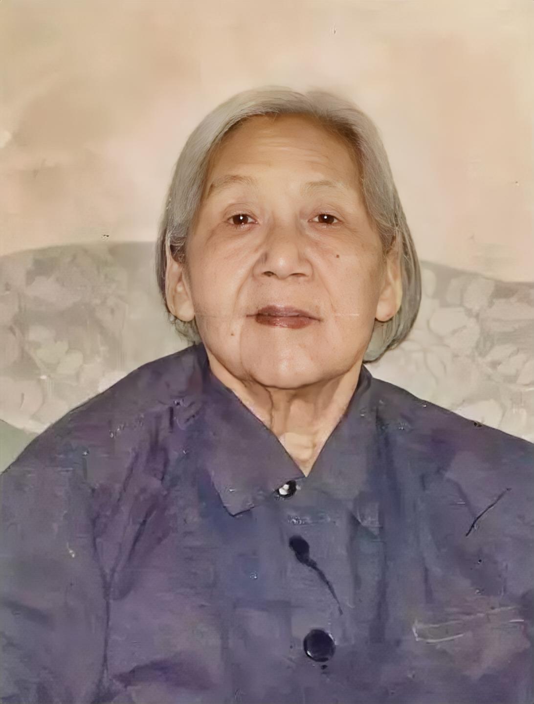 新中国成立后的一天，陈赓费尽周折，找到了一名30多岁的女子，紧紧握住女子的手说：