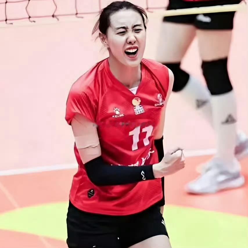 📊🇨🇳杨涵玉：（4局）▶️13分：14扣8中1失误2被拦（成功率57%效率