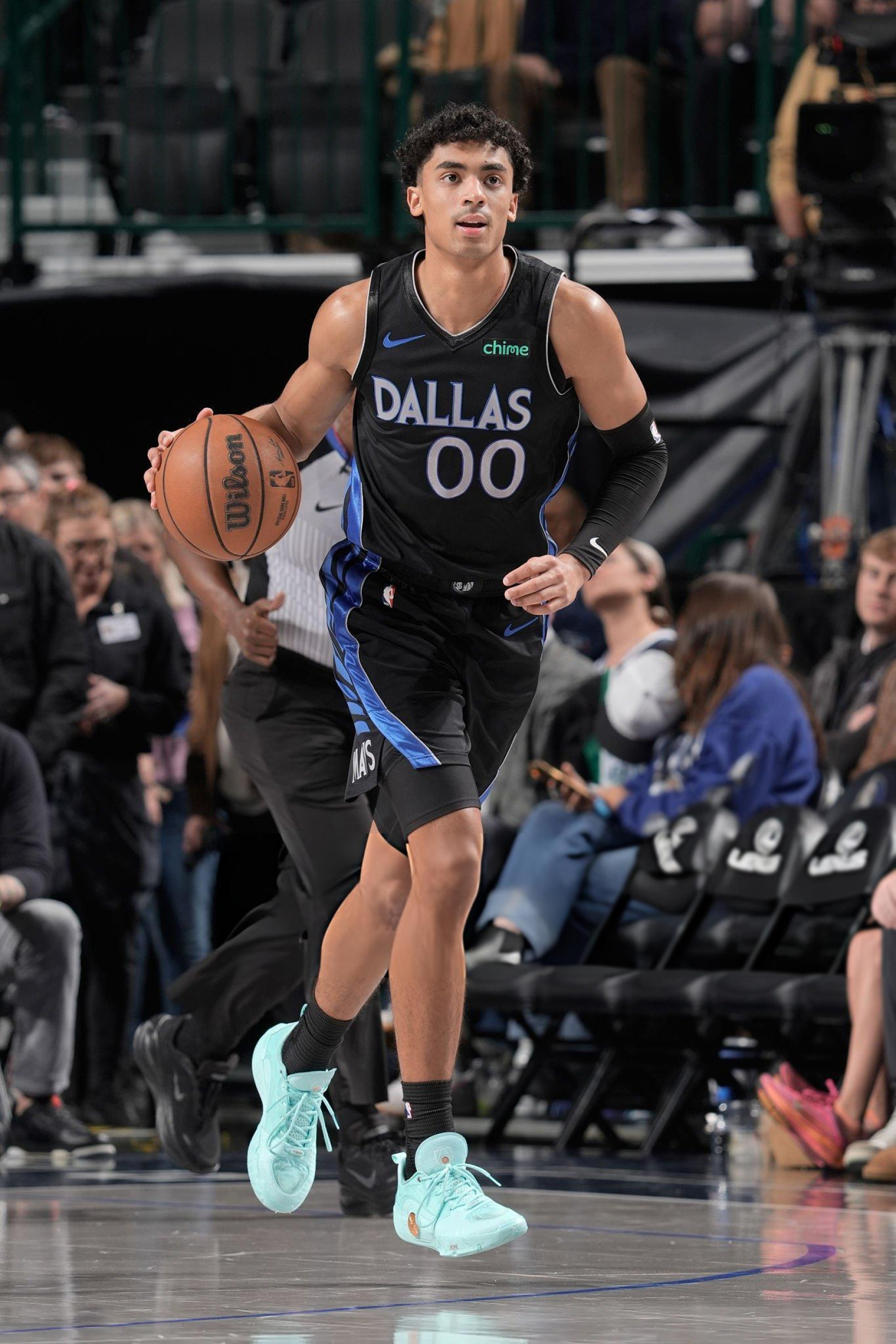 马克斯·克里斯蒂 · 李宁 韦德之道12 自由登场35分钟 13投10中 三分球