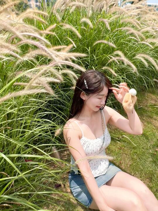 都喜欢纯欲，纯壮不行吗
