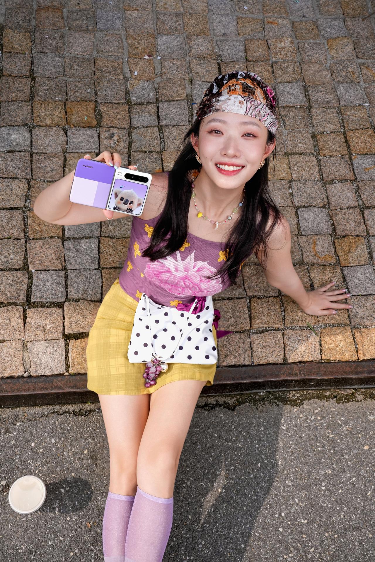 4月20日华为发布会上，华为Pura X以Pura X型格紫与Pura X型格橙