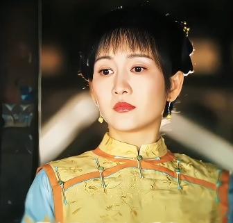 不要说现在王鸥四十多岁，人到中年演少女违和，就算她年轻时，演少女其实都不够少女。