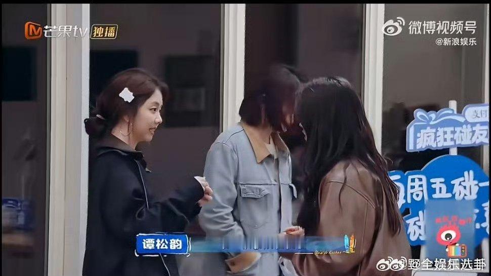 谭松韵回应受伤 关心询问嘴部旧伤，才让人知道拍戏背后藏着这么惊险的经历，听着就让