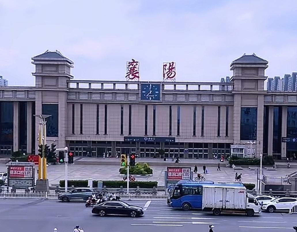 说一说襄阳话和荆门话最大的区别

来襄阳生活几十年了，襄阳话和荆门话最大的区别是