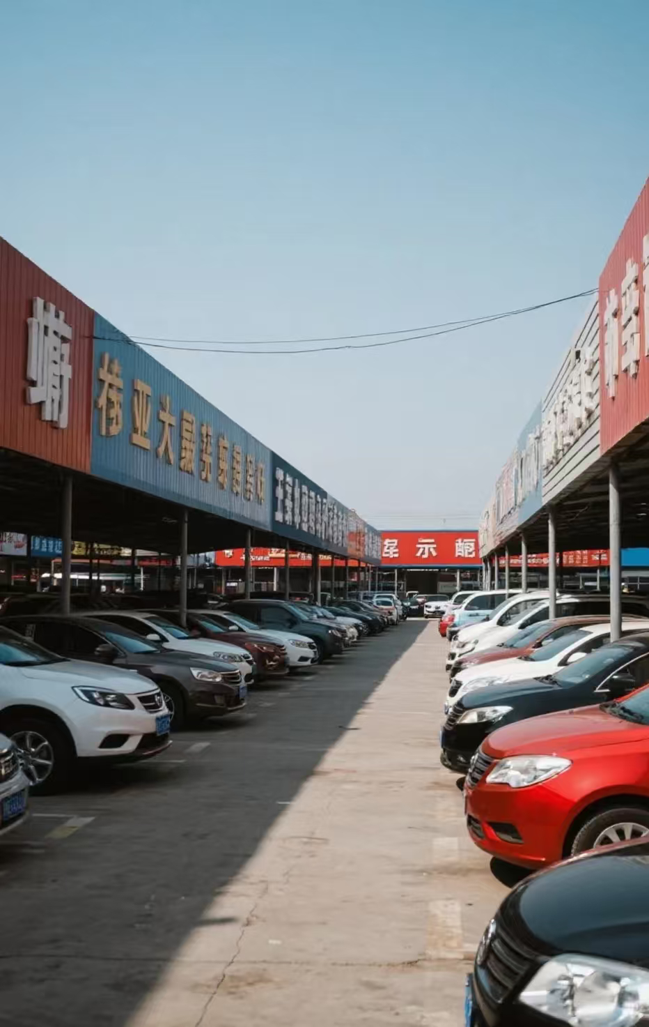 二手油车价格崩盘二手油车崩盘是车商制造的假象，收车大肆砍价，卖车死守高价，利用信