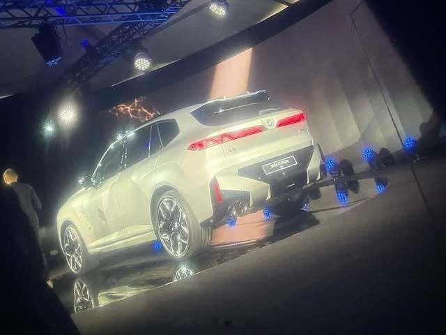 全新BMW (G65)X5实车曝光了，新世代设计语言我与汽车的日常大v聊车