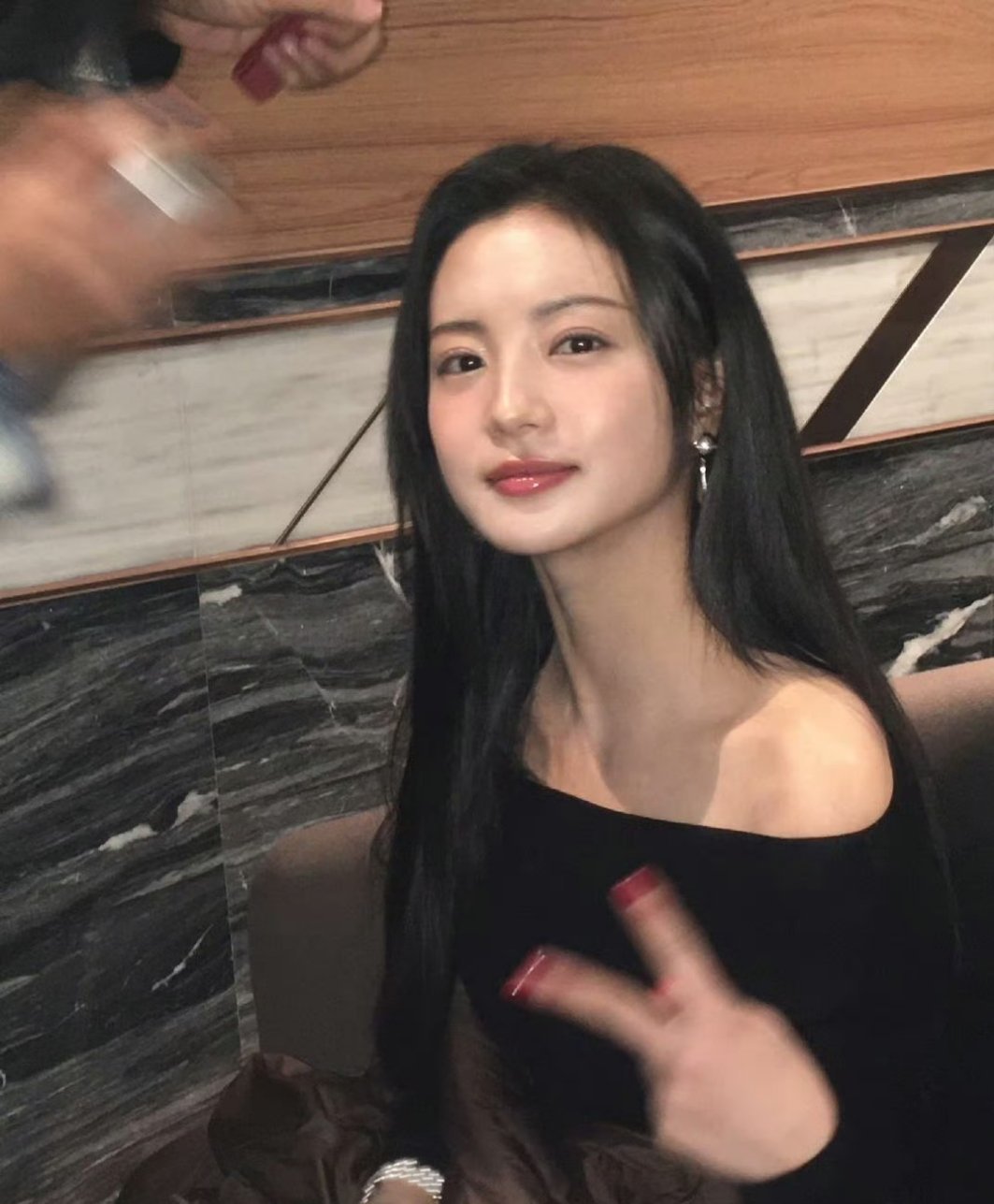 张雅钦这资源竟然能和张凌赫合作了？ 