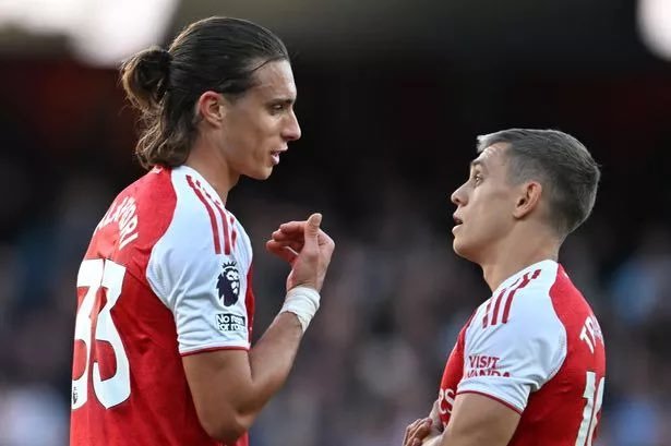 特罗萨德谈与卡拉菲奥里的配合：“神出鬼没本就是他的特质之一——他能像前锋那样潜入