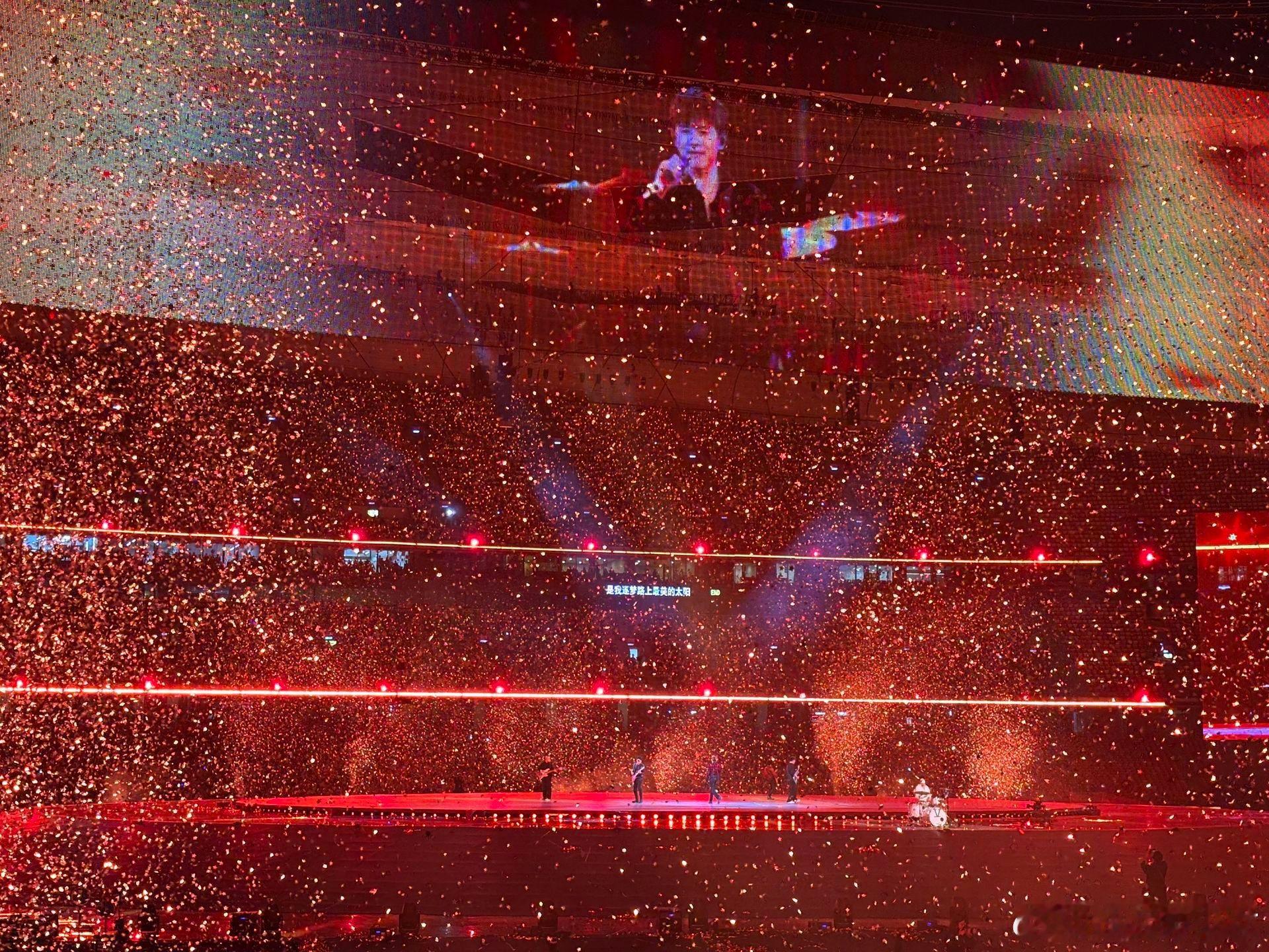 张杰414特别版点歌台张杰414鸟巢演唱会暖心上线粉丝点歌台，八首稀有曲目迎来完