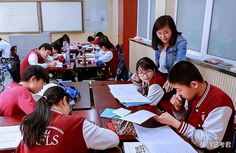 但是，理想很饱满，现实很骨感，相信这几天假，哪个学生都不会体验享受到假期的快乐，