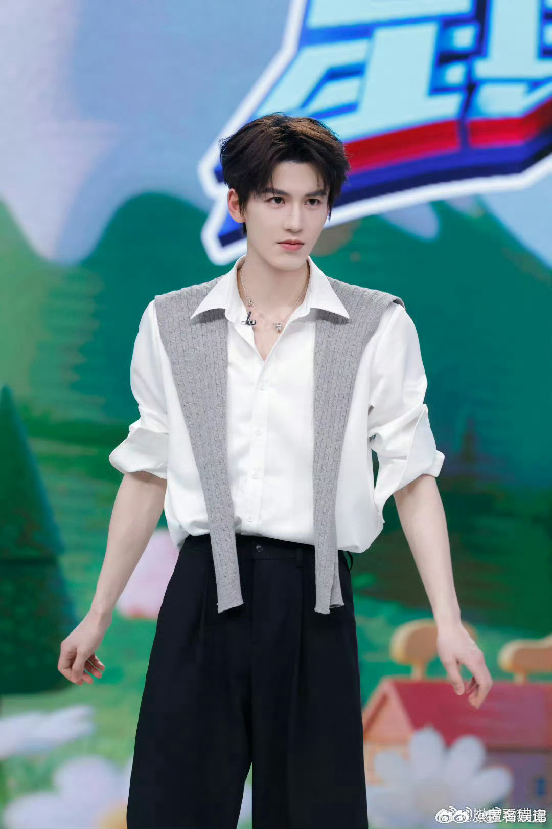 张凌赫你到底跟何炅说什么了你好星期六你好星期六这期被张凌赫惊艳到，和何炅互动自然