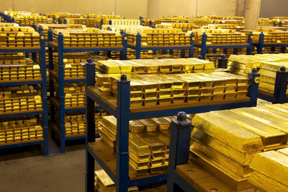 美国终于对黄金下手了！7月31日将山东黄金等三家头部企业踢出伦敦纽约交割体系，8
