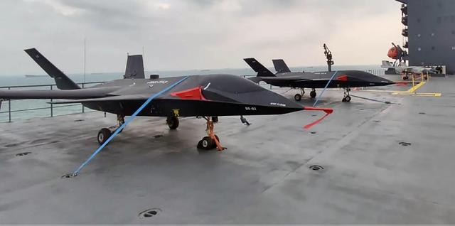 伊朗无人机航母被摧毁了，导弹袭击频率比第一天暴跌了90%，无人机袭击也减少了83