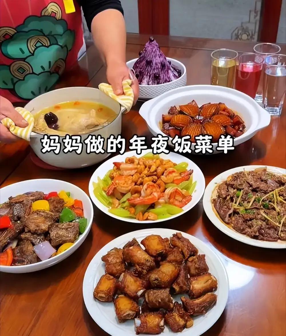 距离春节仅剩10天，春运启动却没往年那股抢票狂潮，年轻人不挤着回老家，反而接父母