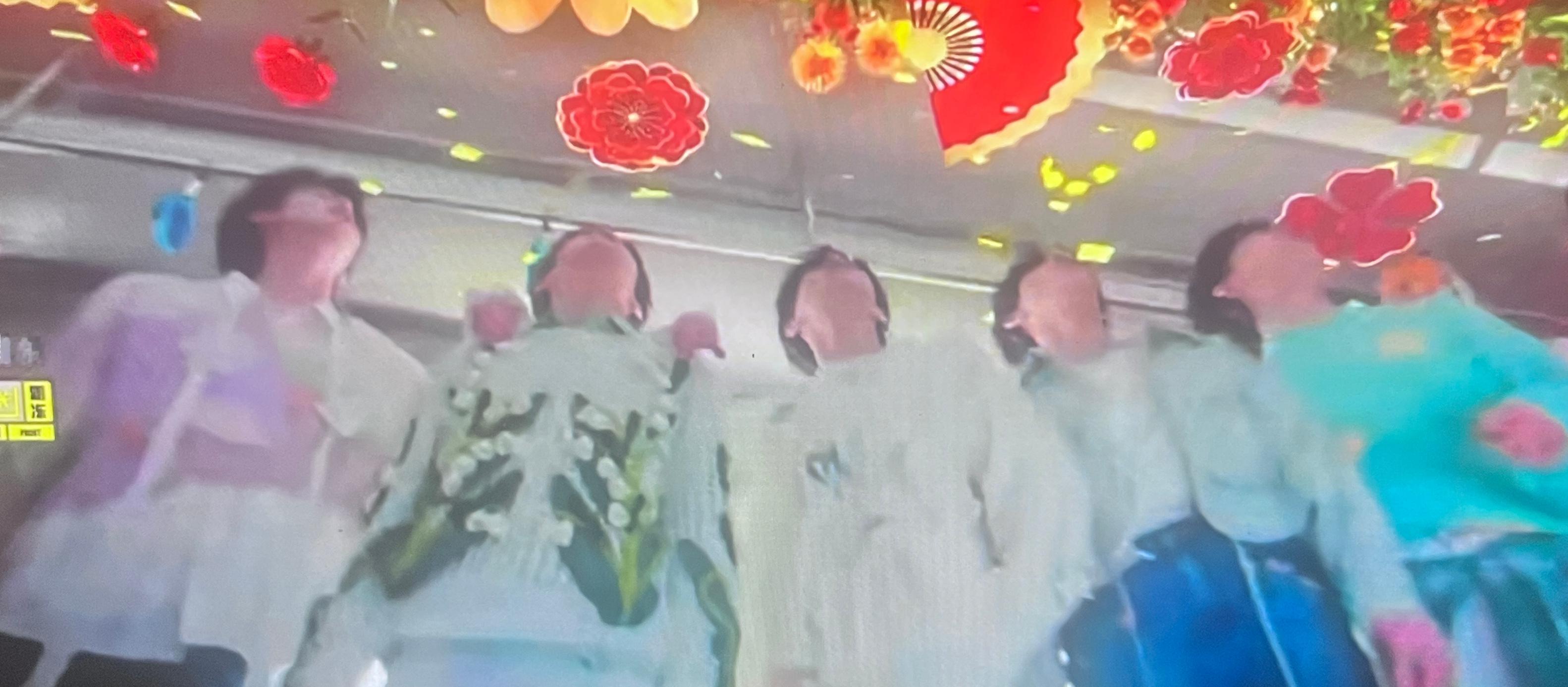 妹子的肩膀过于沉重了…. 