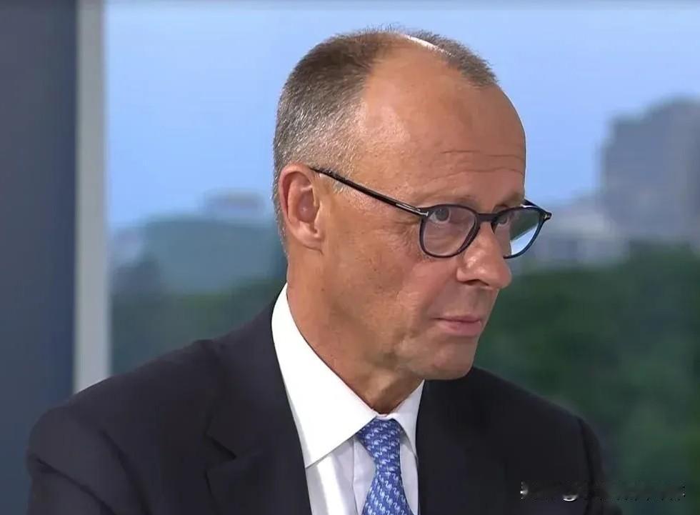 默茨抵达北京后发文意味深长！

德国总理默茨发文称，柏林与北京相隔近7500公里