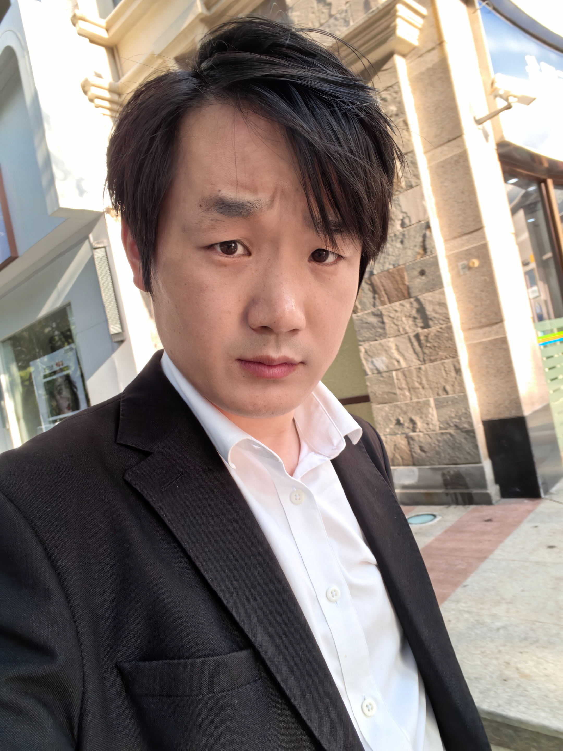 听舅舅的话，正月不剪头发就等到二月二龙抬头剪头发了 