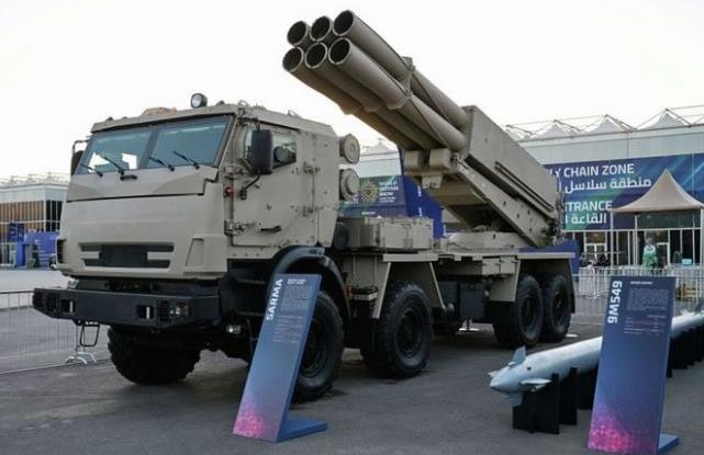 很多人只知道美国的HIMARS（海马斯）火箭炮，却不知道俄罗斯也在打造自己的“高