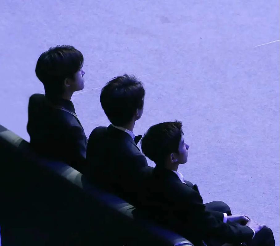 TFBOYS 🧡TFBOYS🧡🧡2026只添福不添堵🧡字母表上一共有26