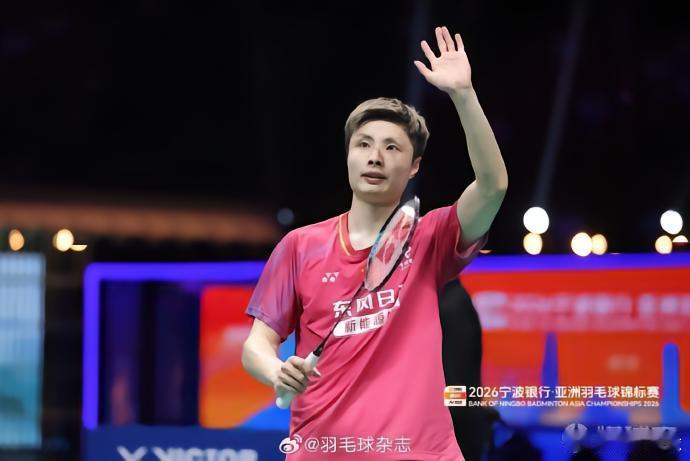 石宇奇2比0阿尤什羽毛球 石宇奇2-0轻取阿尤什，职业生涯首次夺得亚锦赛男单冠军