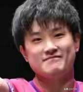 这下出名了
​全世界都知道了！
​张本智和在成都混团赛后与克罗地亚队握手时，
​