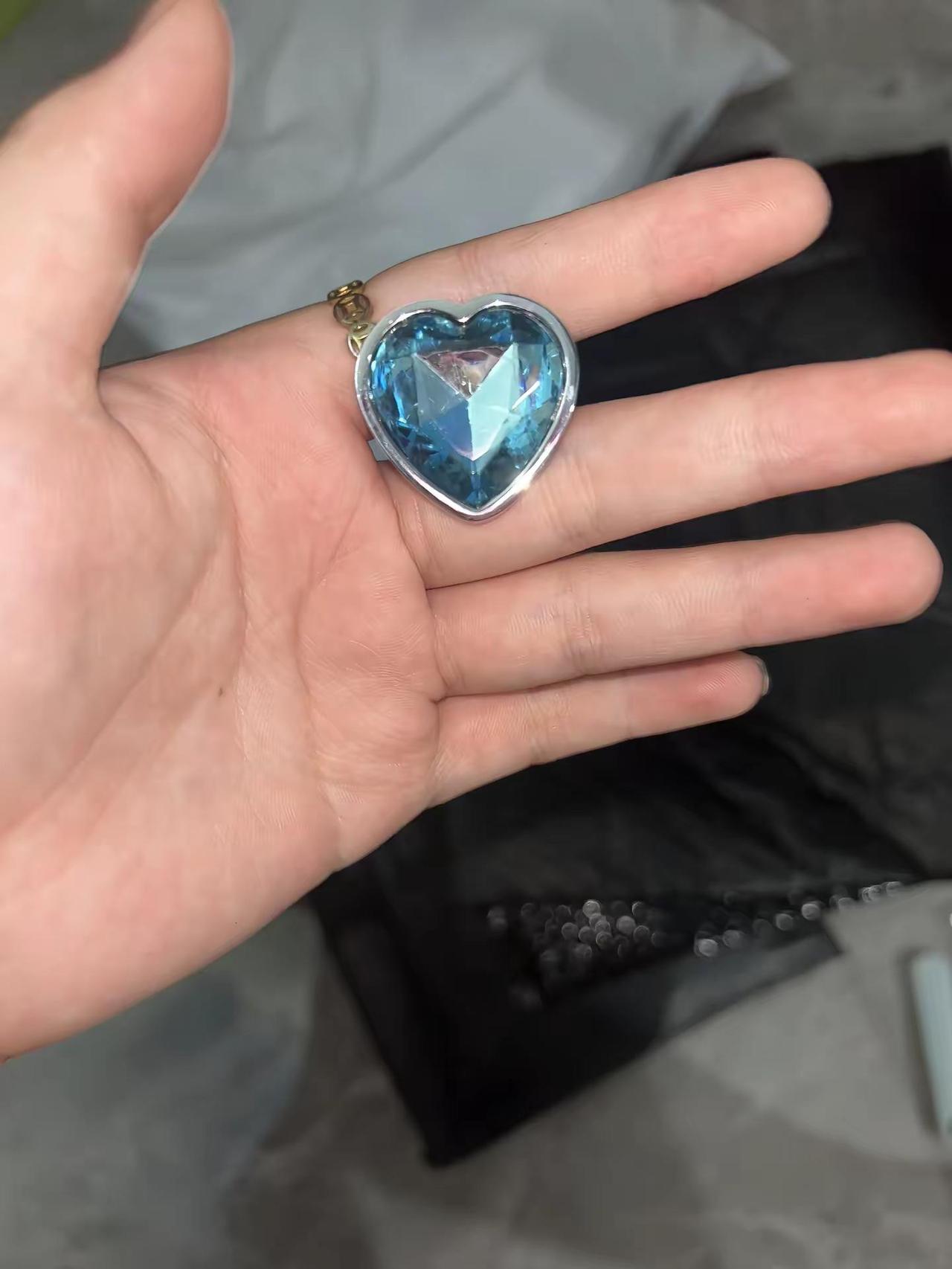 海洋之心把喜欢戴在身上 蓝宝石之心