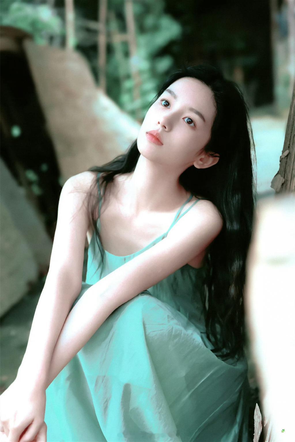 周也粉粉嫩嫩小也子 ​​​