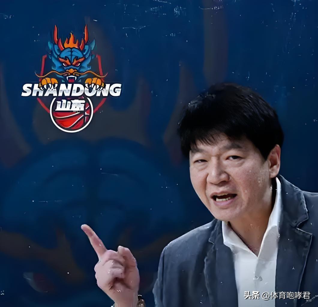 山东男篮纪律严明！
今天早上，山东媒体人夏晓司向自家球迷透露：山东男篮将在威海进