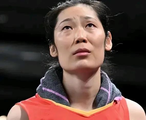 [[捂脸]女排巴黎奥运无缘奖牌，可怜了一群追梦的姑娘[捂脸]]

     登上