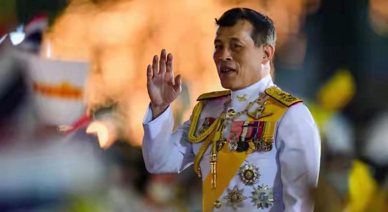 厘清泰王郑姓、旅游安全误解，读懂泰国务实中立的生存之道，中泰友好是大势所趋，以尊