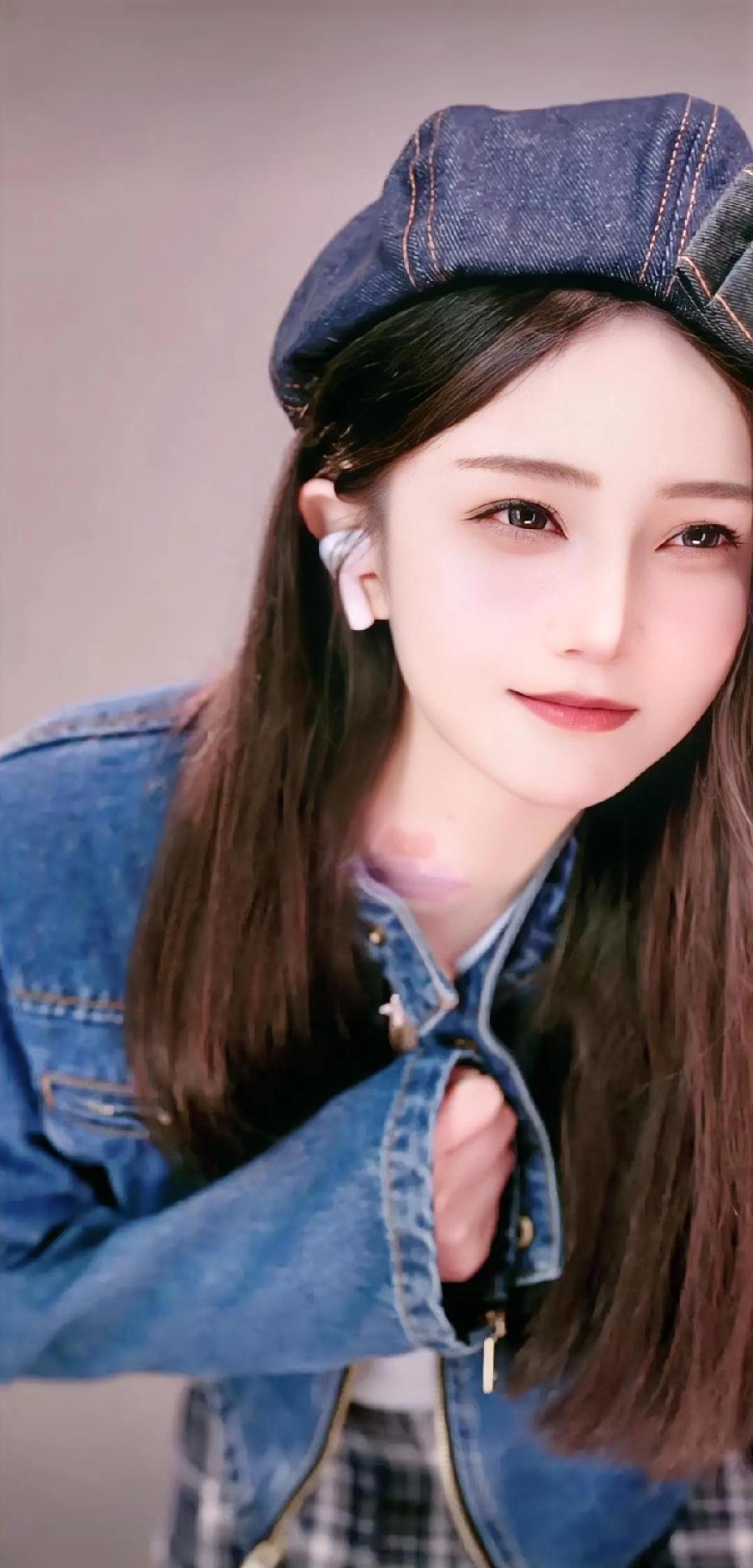 喜欢显瘦,知性的搭配吗?