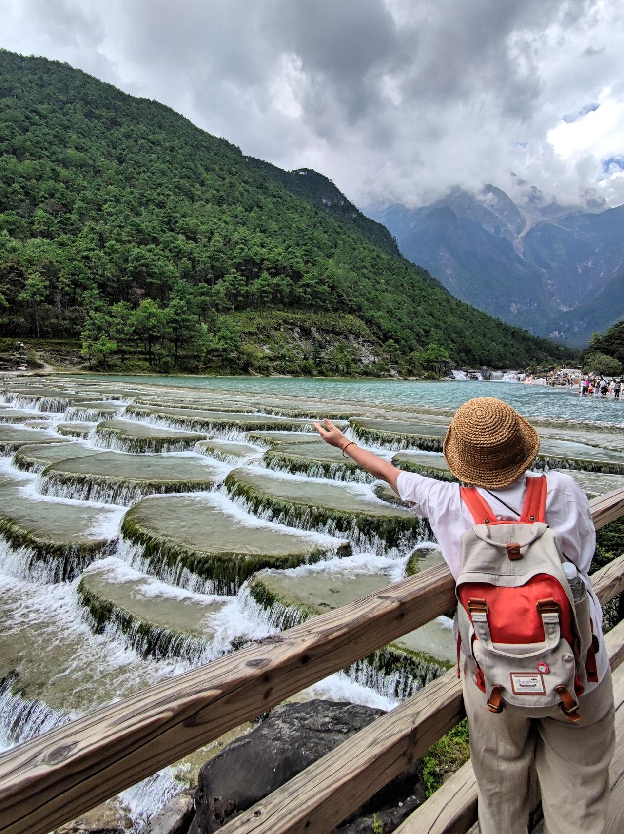 旅游景区写完了，开始吐槽。首先我要问友友们，你们机票都是在哪儿订的？有没有遇到莫