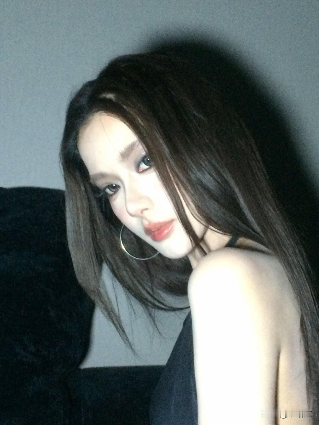 迅猛龙反转太绝！喊着别给我送男友，五年从恋爱脑变清醒女王
 
谁能想到迅猛龙变化