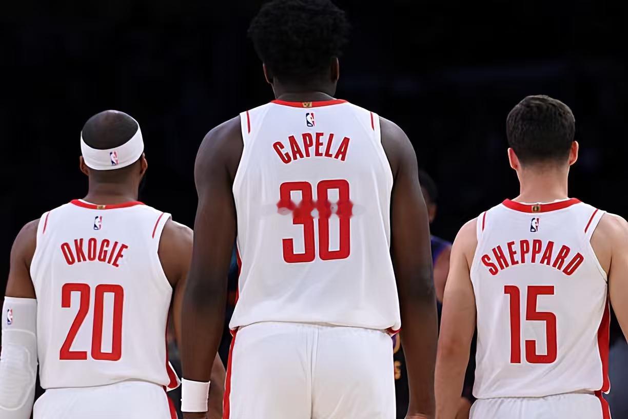 火箭湖人系列赛G2，卡佩拉出场4分40秒，投篮3中0，全场1分未得，仅贡献2篮板