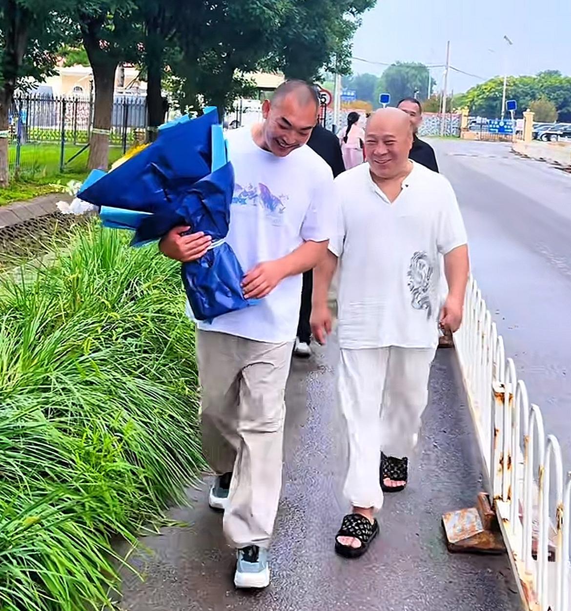北京宝哥这次有“撑腰”的了，大阵仗迎接“小五”回归
胖头鱼这次麻烦了，不过有了这