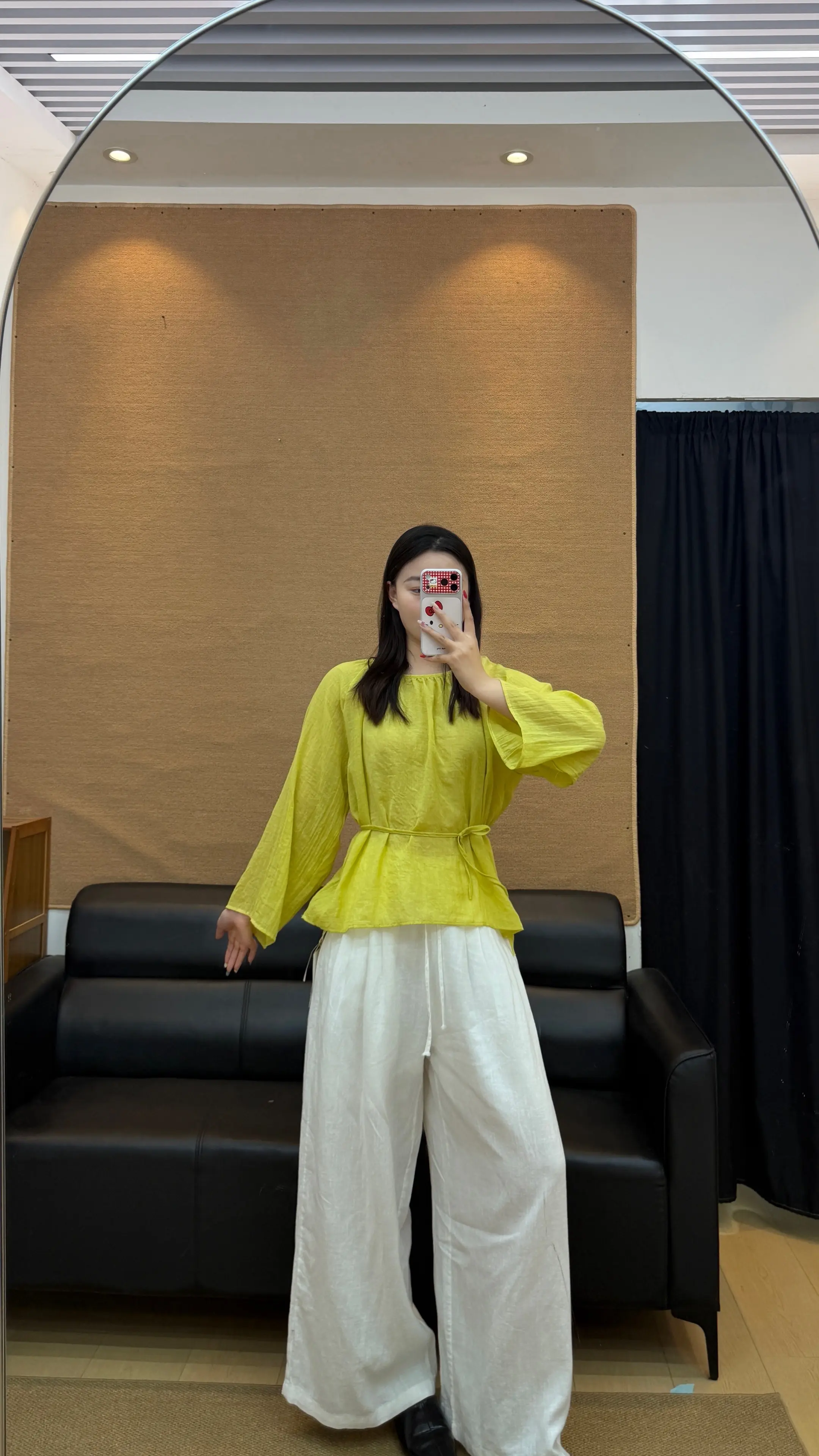 我也不明白 有些事 你最了解我也明知道我会难过 却还是反复那样做的意义是什么